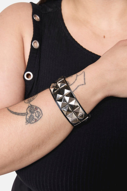Dangerfield - Pyramid Stud Wrist Band Cuff - black-silver
