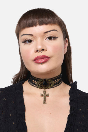 Dangerfield - Cross Skull Lace Choker - black