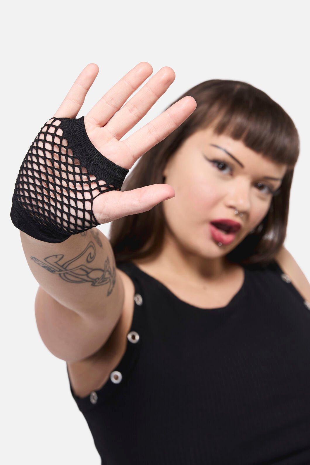 Dangerfield - Fishnet Fingerless Glove - black