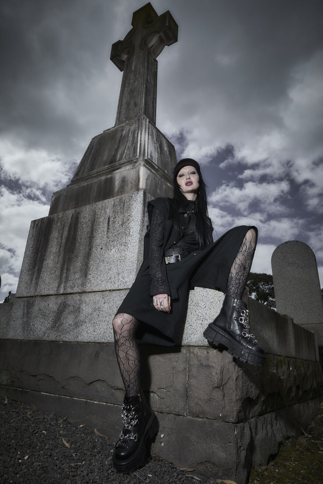 Dangerfield - Spiderweb Fishnet Tights - black