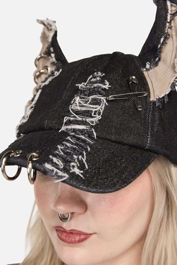 Dangerfield - Distressed Ears Cap - black