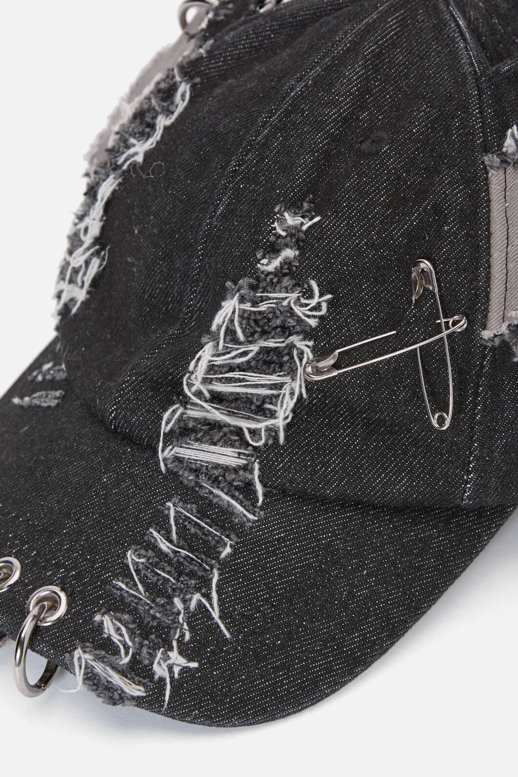 Dangerfield - Distressed Ears Cap - black