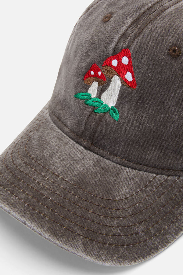 Dangerfield - Toadstool Washed Canvas Cap - chocolate