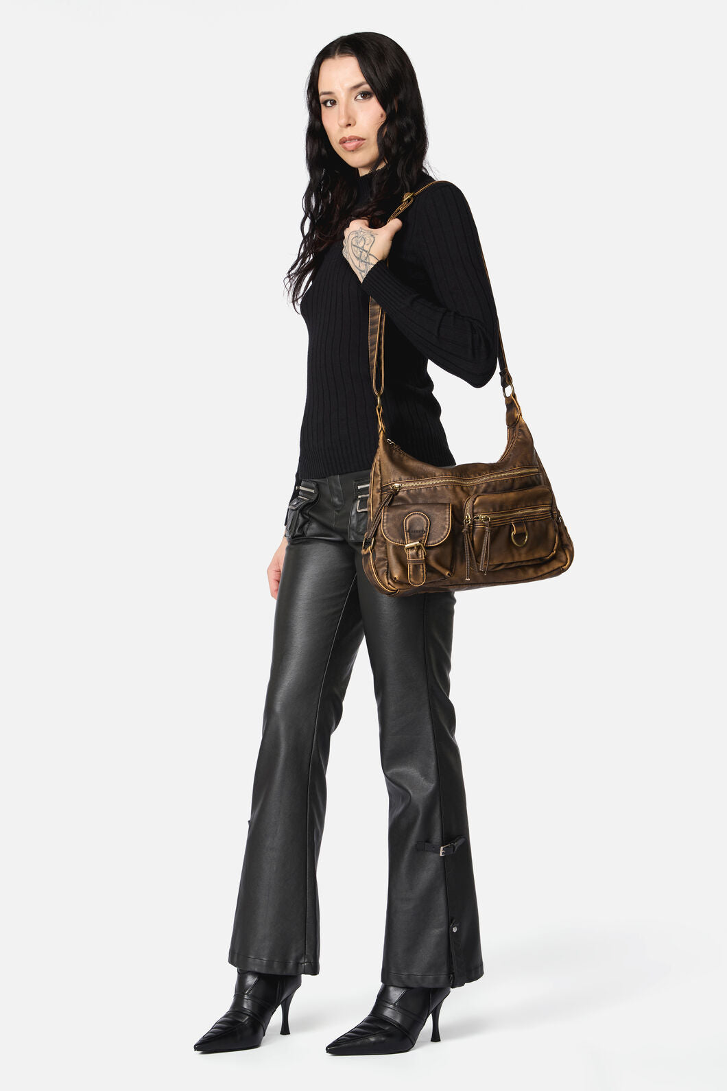 Dangerfield - Distressed Chocolate Zip Bag - chocolate
