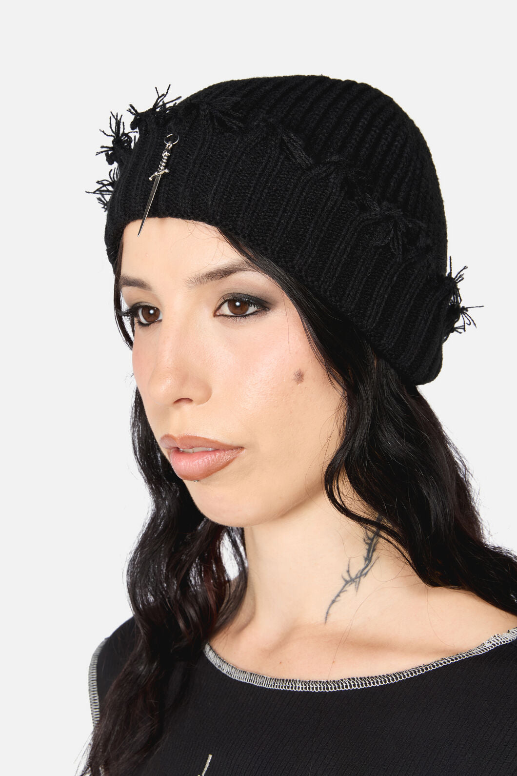 Dangerfield - Sword Charm Beanie - black