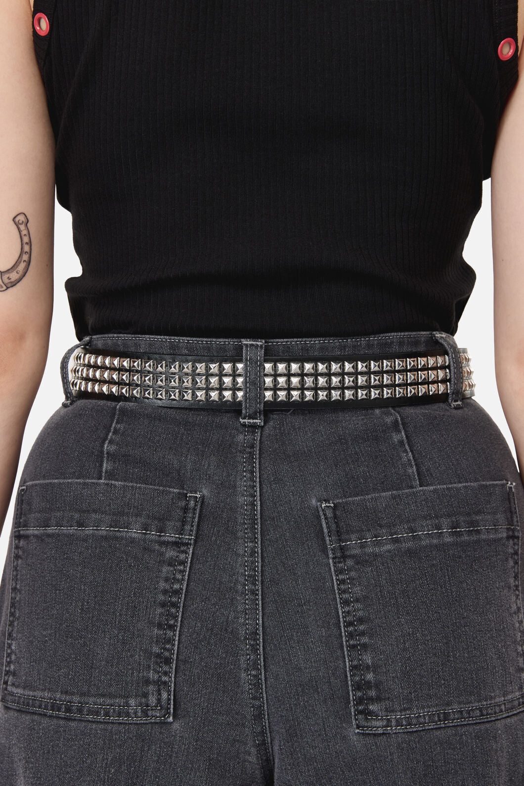 Dangerfield - Pyramid Stud Belt - black