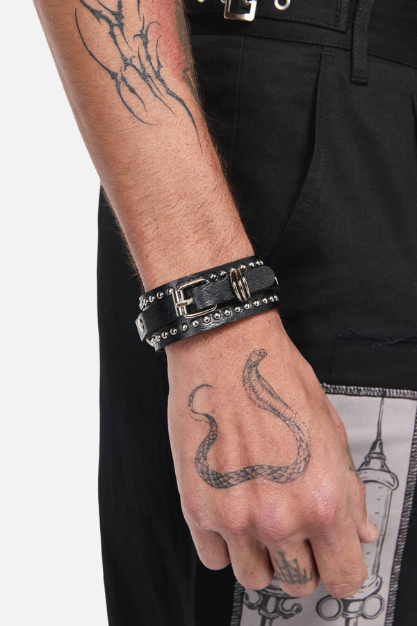 Dangerfield - Stud Buckle Cuff - black