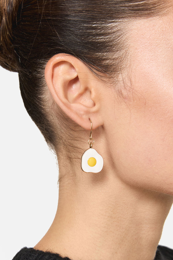 Dangerfield - Fried Egg Earrings - white-yellow