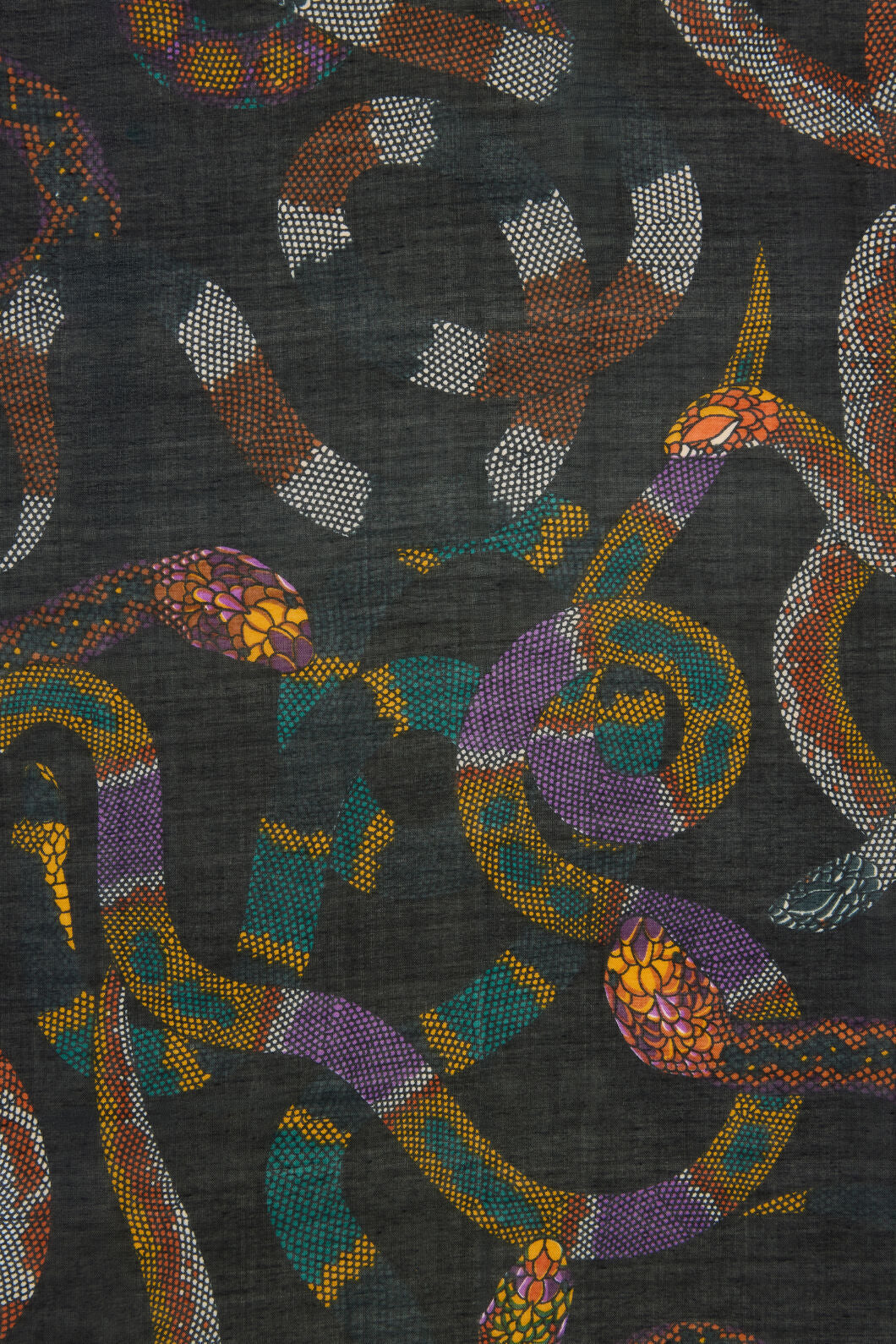 Dangerfield - Reptilian Scarf - black