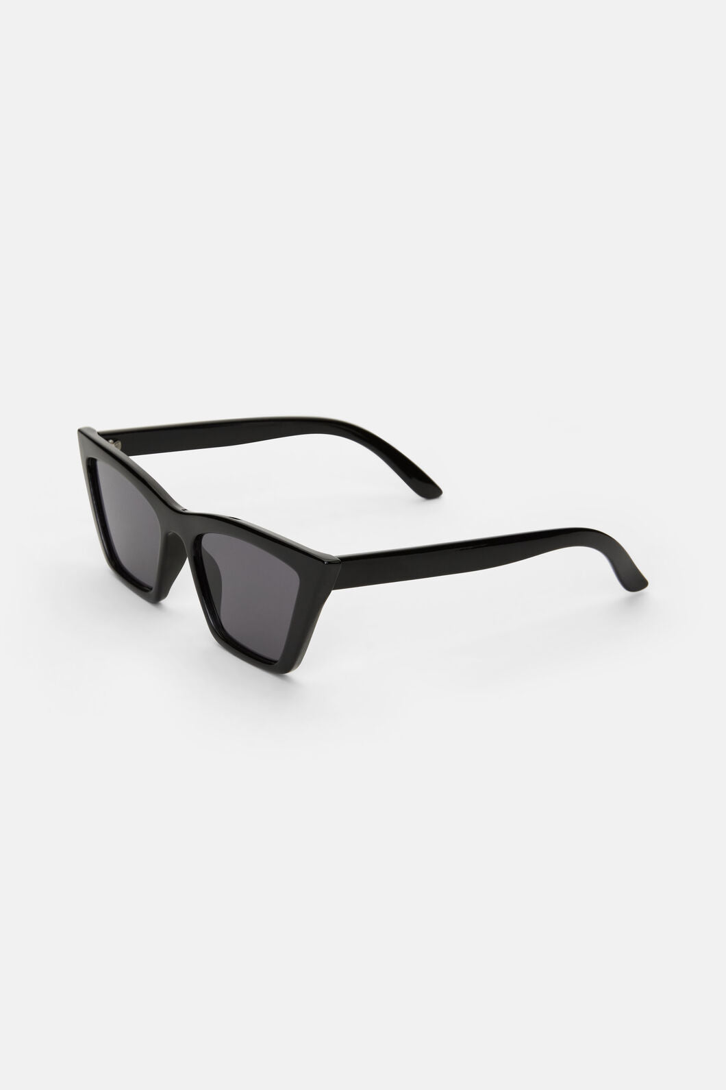 Dangerfield - Pointed Corner Sunglasses - black