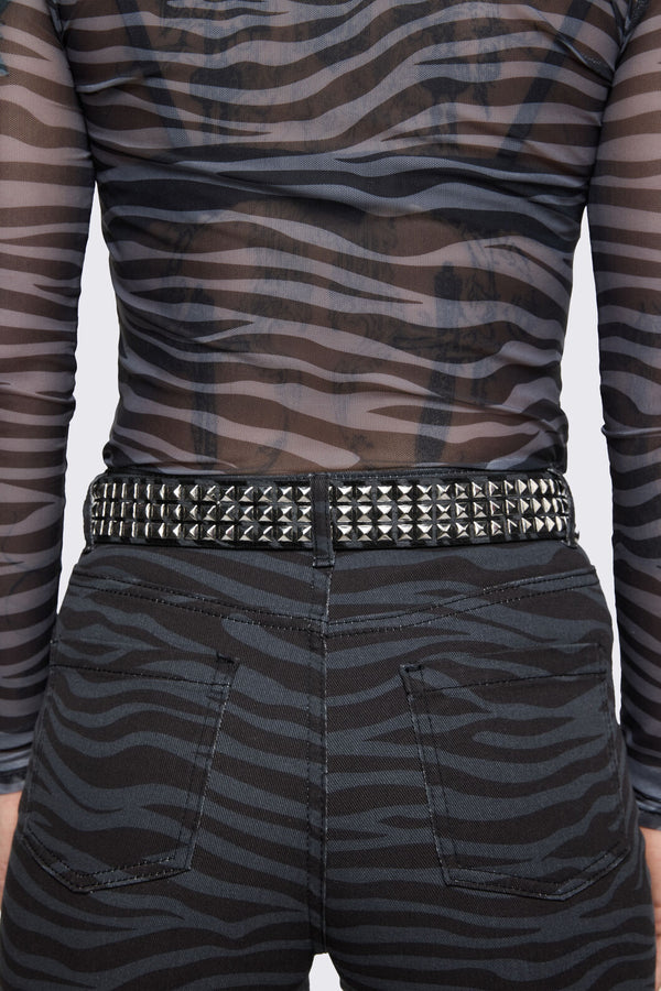Dangerfield - Untamed Stripe Stud Belt - black-grey