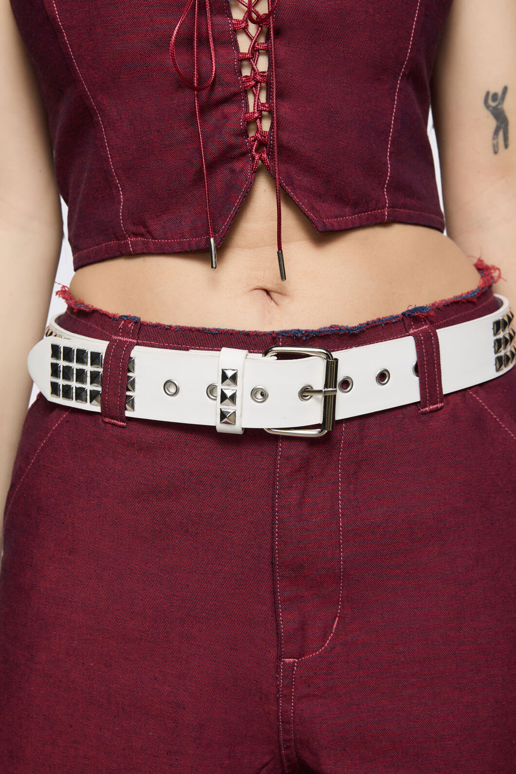 Dangerfield - White Pyramid Stud Belt - white