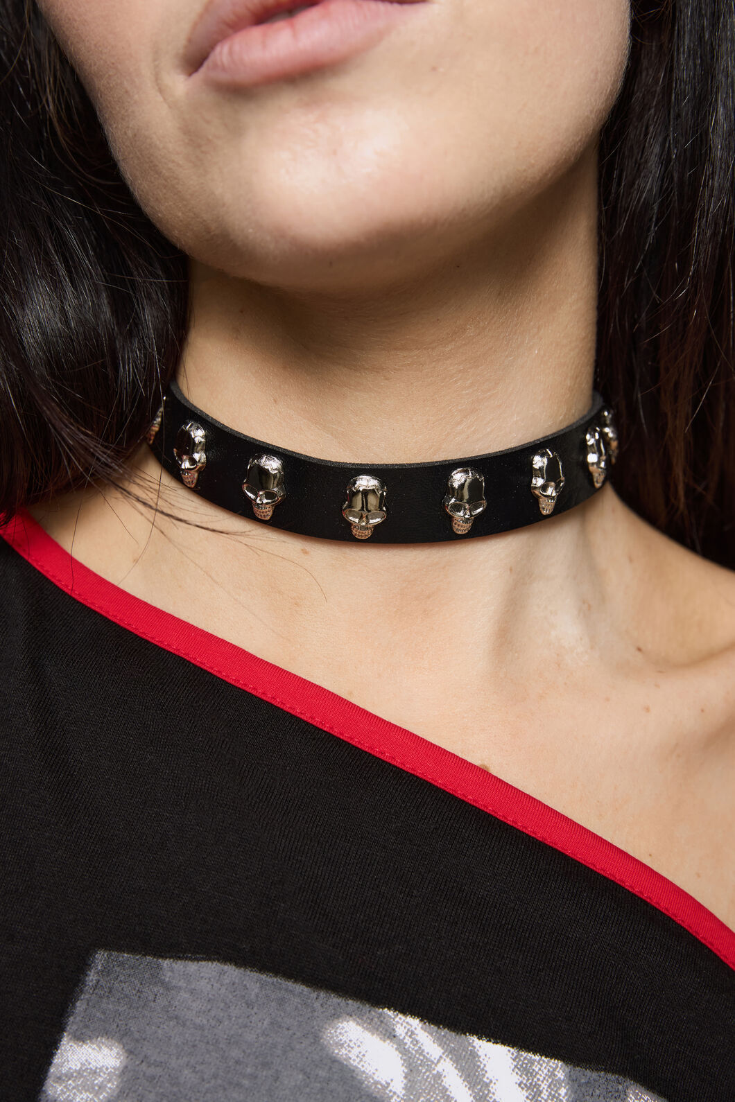 Dangerfield - Skull Stud Choker - black
