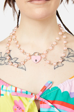 Dangerfield - Pearl Locket Choker - pink