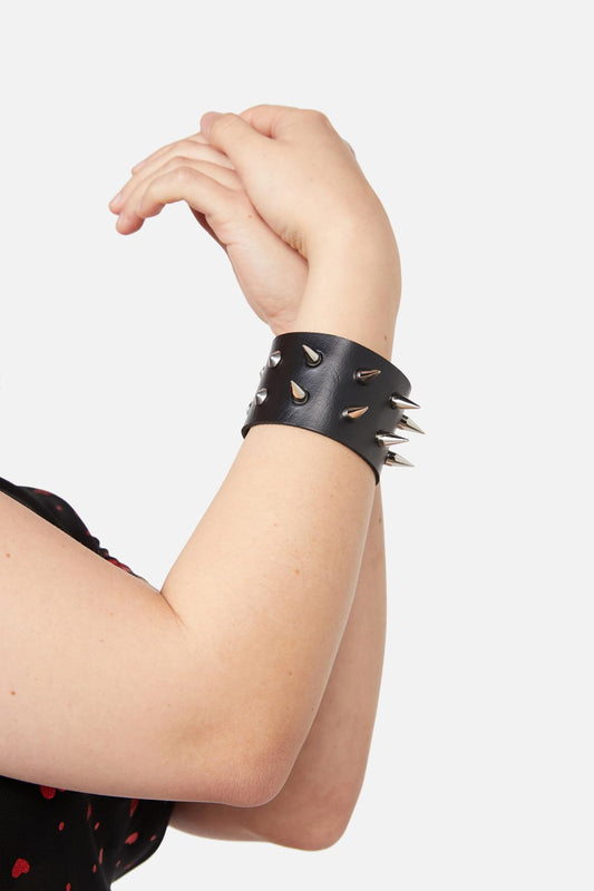 Dangerfield - Double Spike Cuff - black
