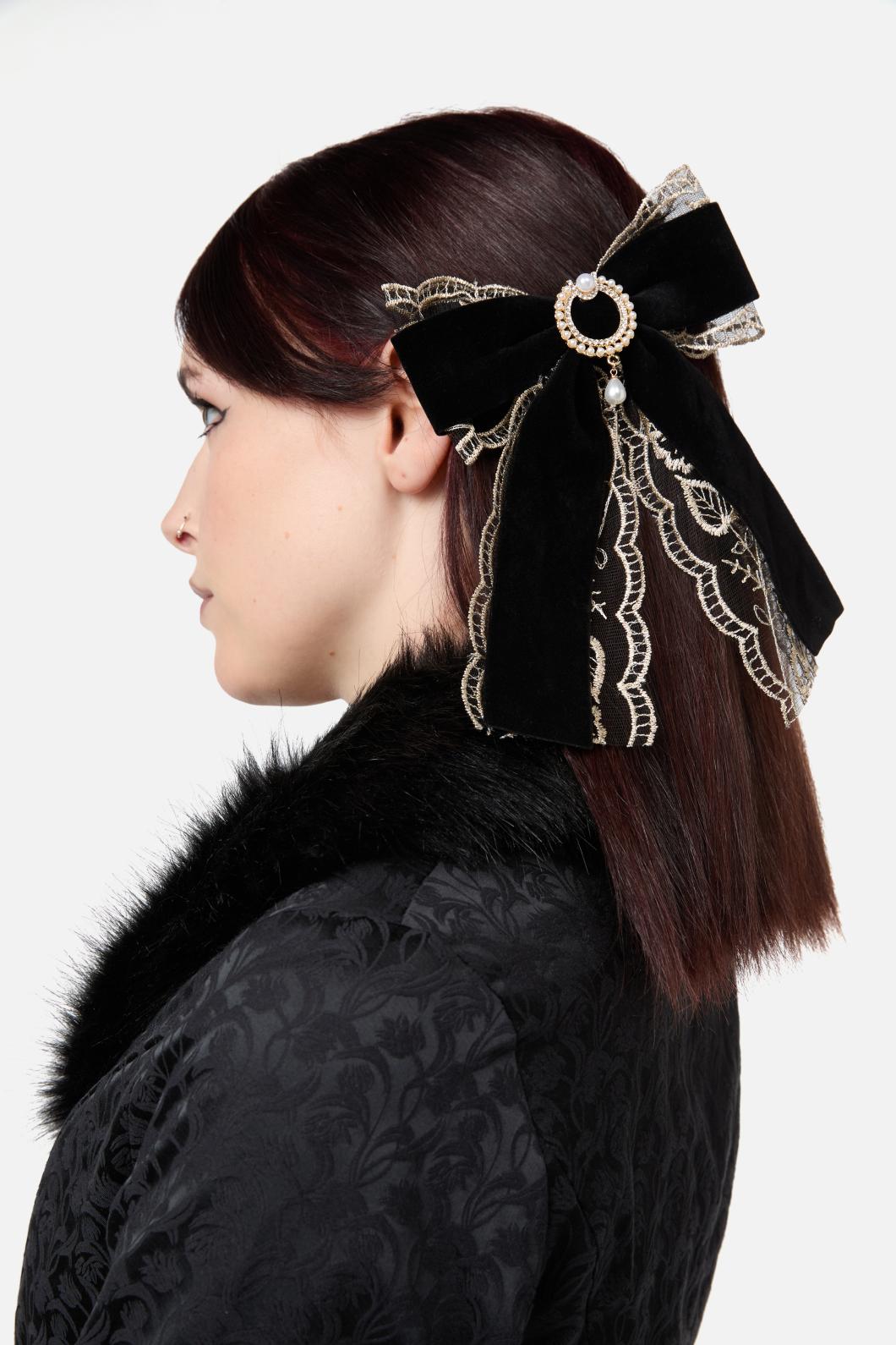 Dangerfield - Elaborate Velvet Bow Hair Clip - black