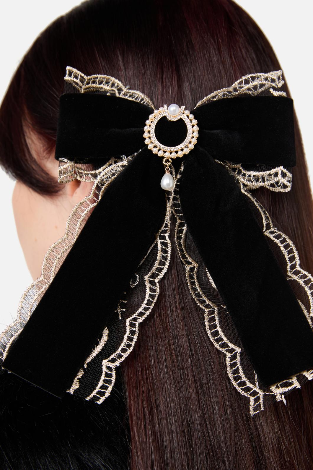 Dangerfield - Elaborate Velvet Bow Hair Clip - black
