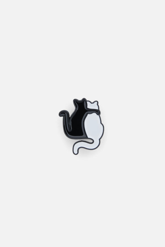 Dangerfield - Cat Love Pin - black-white