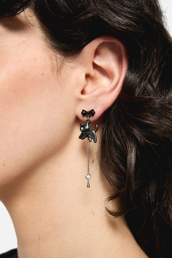 Dangerfield - Bow Cat Drop Earrings - black