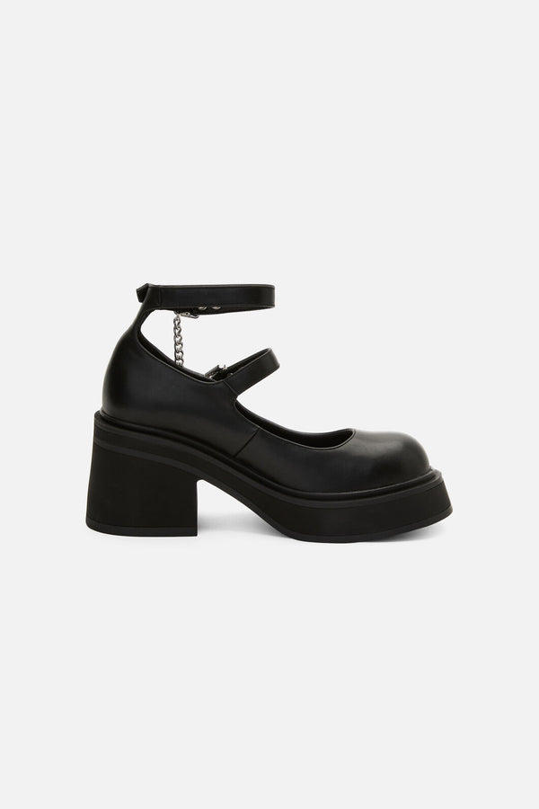 Dangerfield - Cross Charm Shoe - black