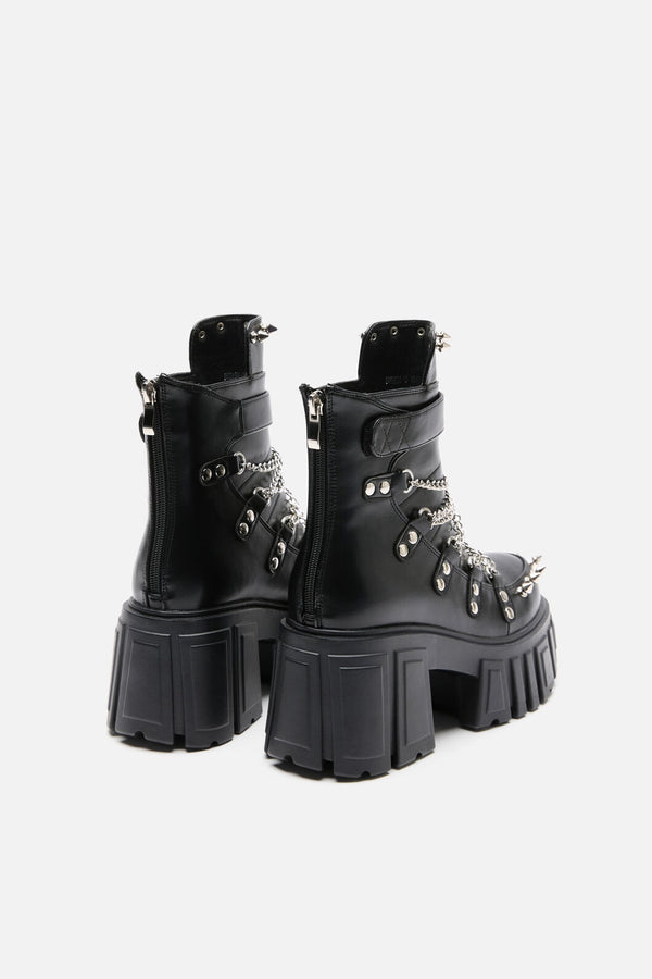 Dangerfield - Chain Stud Boot - black