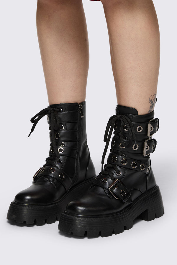Dangerfield - Eyelet Fat Lace Boot - black