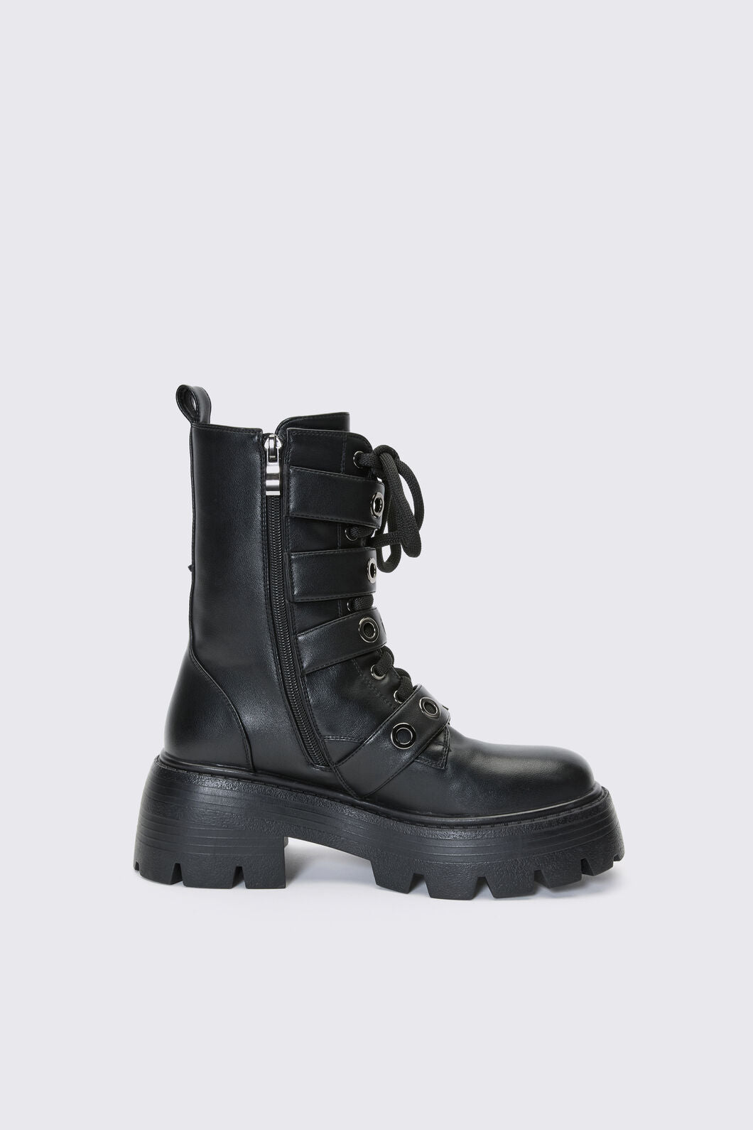Dangerfield - Eyelet Fat Lace Boot - black