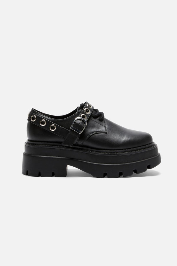 Dangerfield - Buckle Eyelet Shoe - black