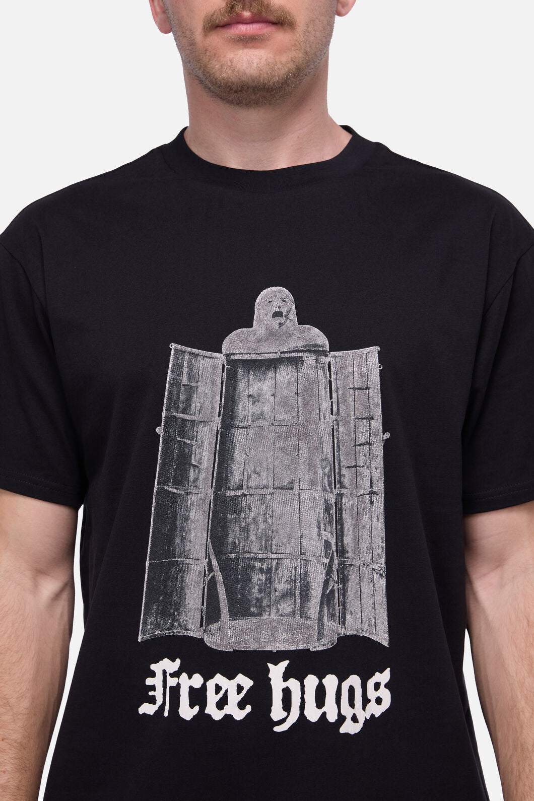 Pulp Kitchen - Free Hugs Unisex Tee - black