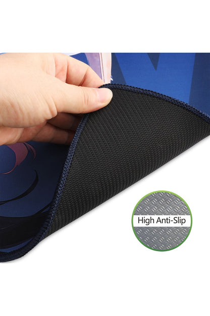 P046 L Aki L, Mousepad