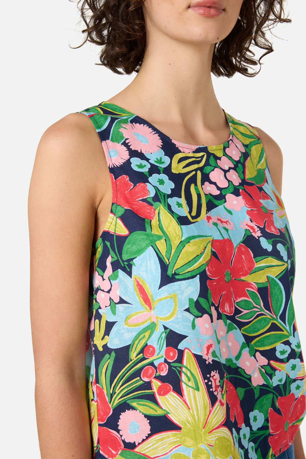 Princess Highway - Lexi Floral Shell Top - navy