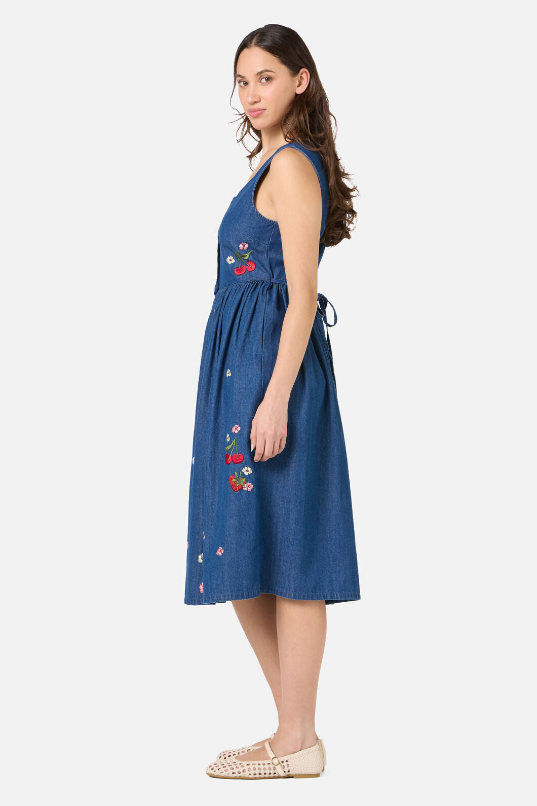 Berry Bloom Embroidered Denim Dress – Dangerfield