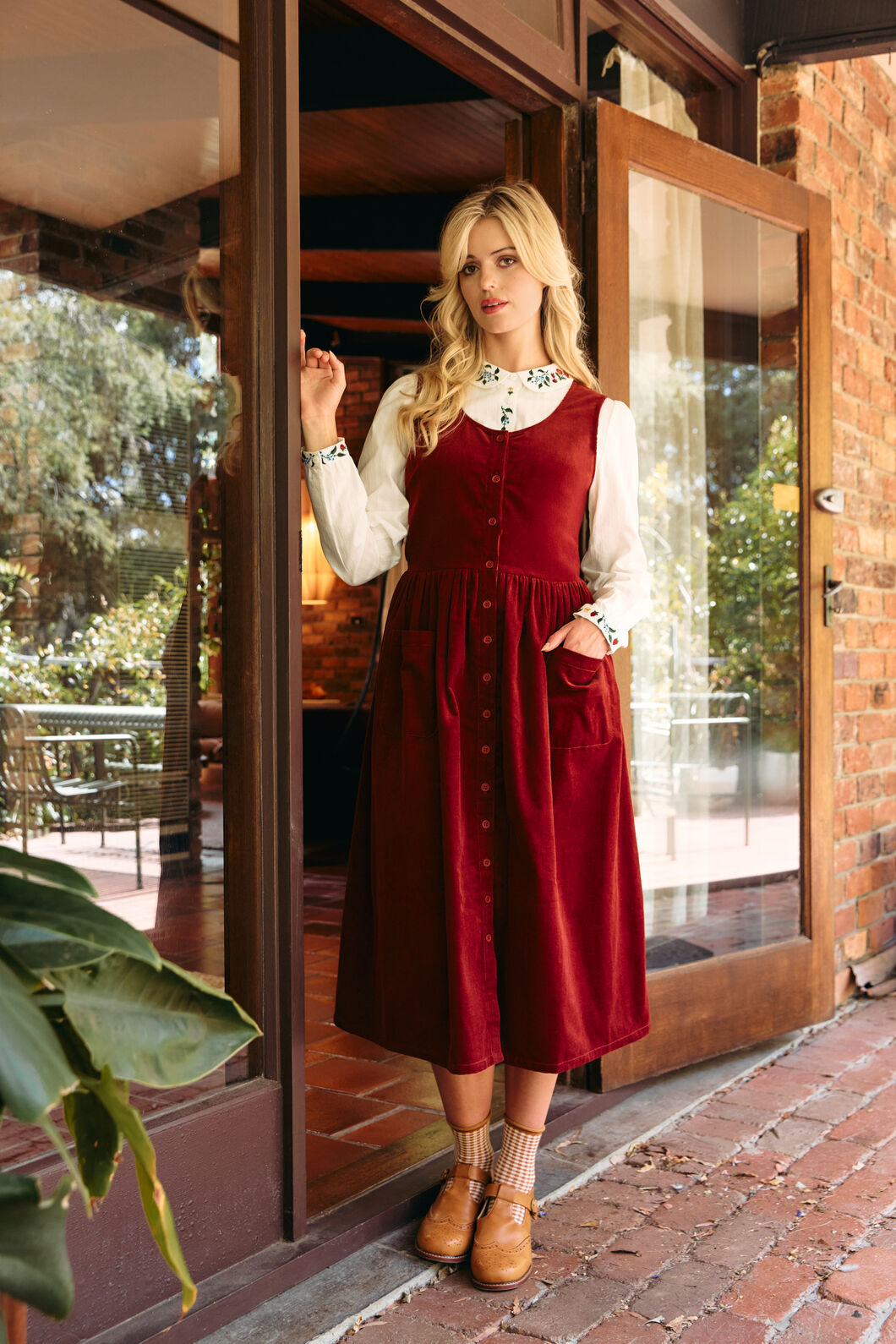 Demi Cord Pinafore Dress – Dangerfield