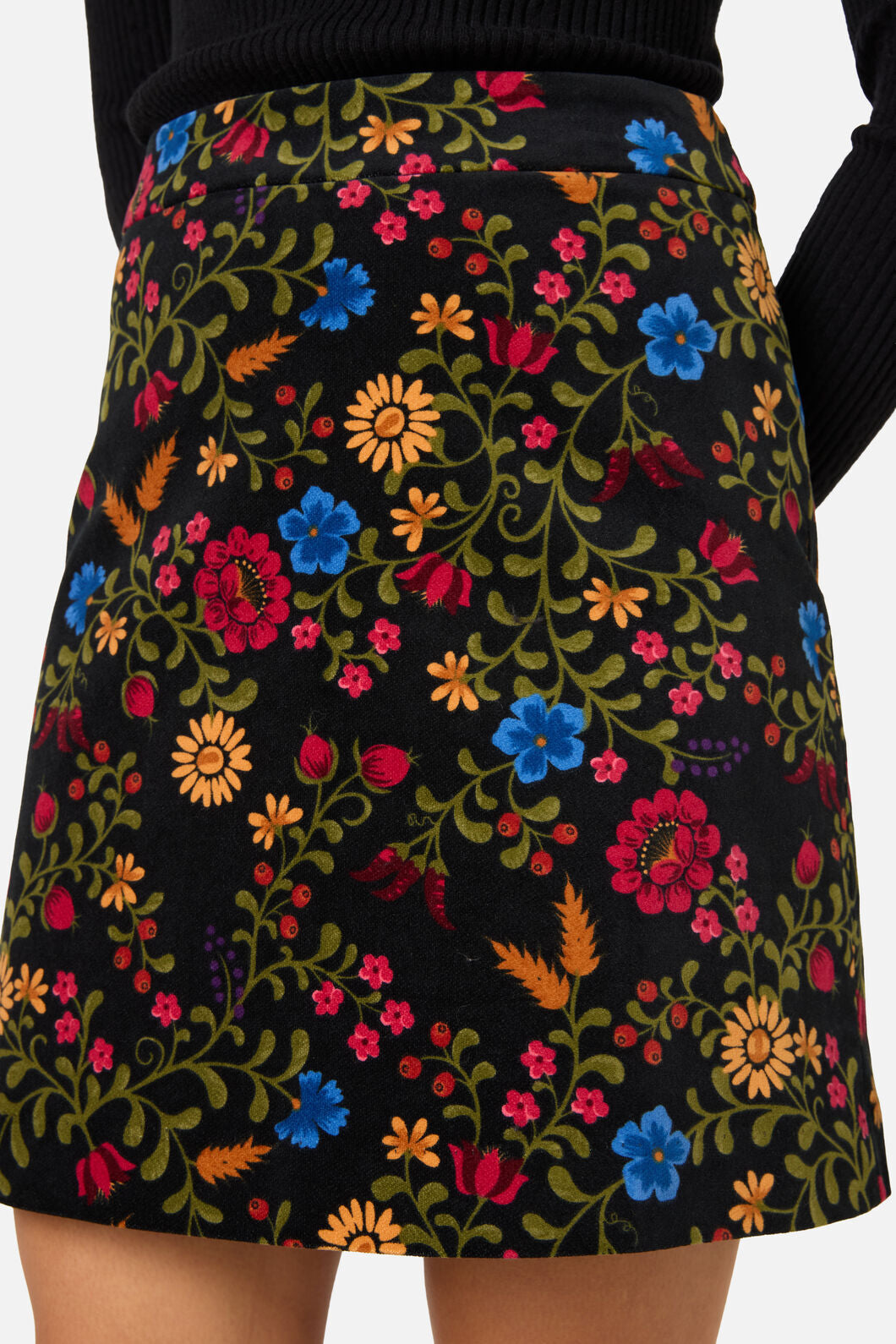 Princess Highway - Joelle Floral Velvet Skirt - black