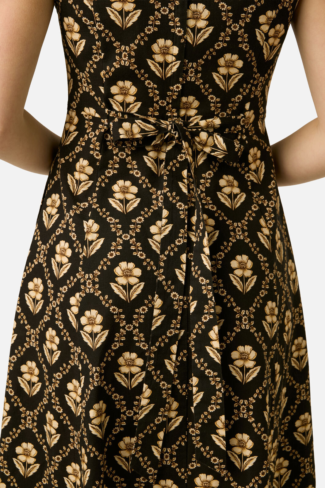 Princess Highway - Luxe Fleur Geo Midi Dress - black-cream