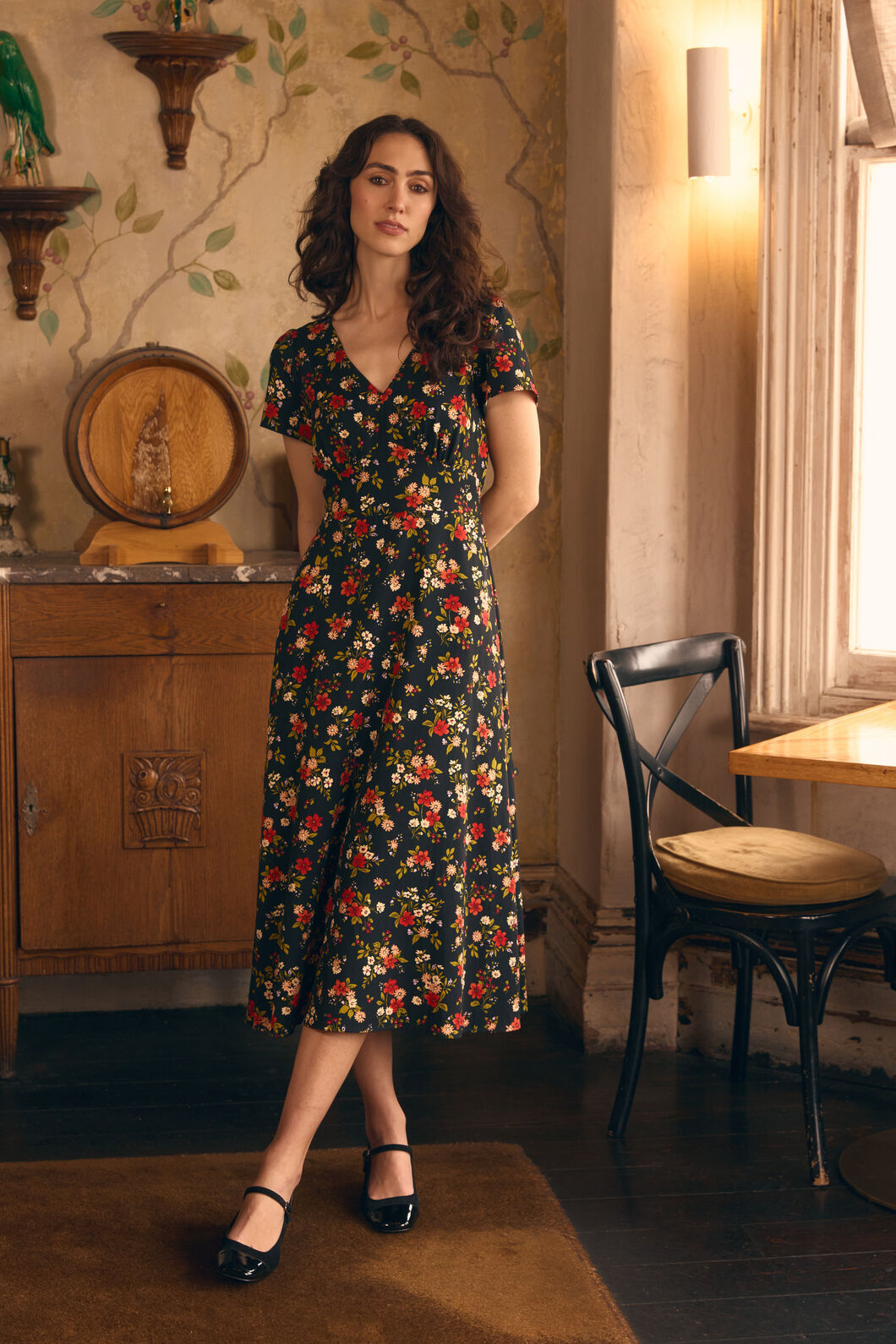 Princess Highway - Posy Floral Midi Dress - black