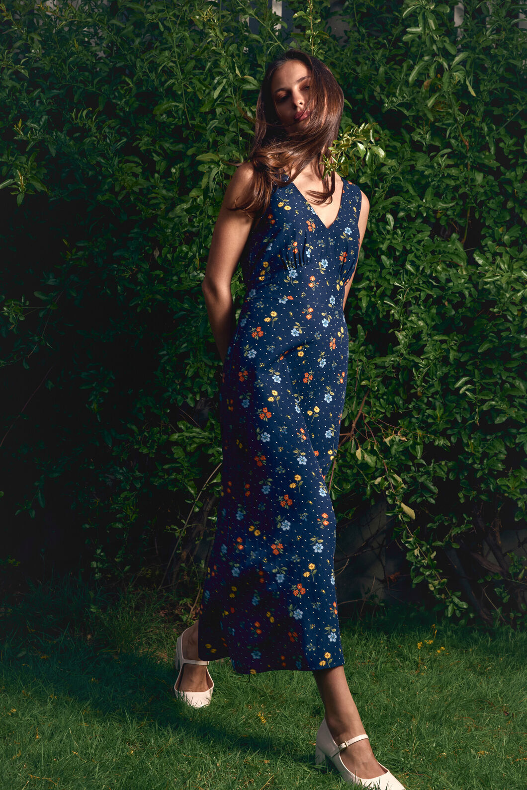 Princess Highway - Chloe Ditsy 90S Midi Dress - navy