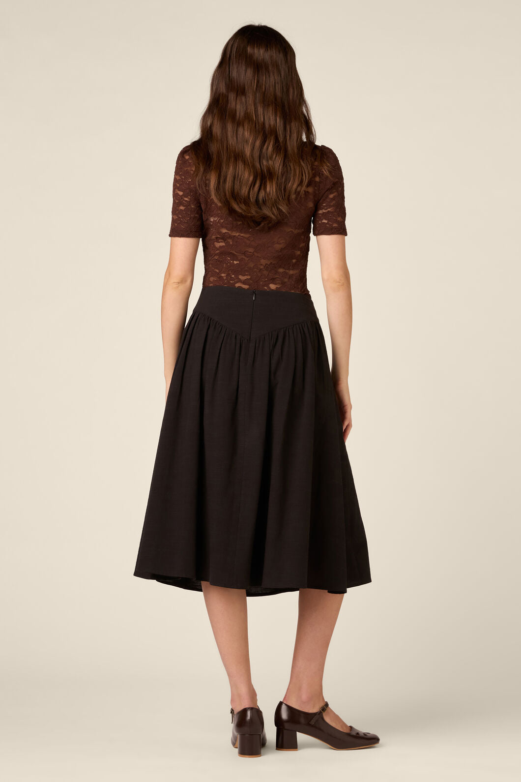 Princess Highway - Nell V-Yoke Midi Skirt - black