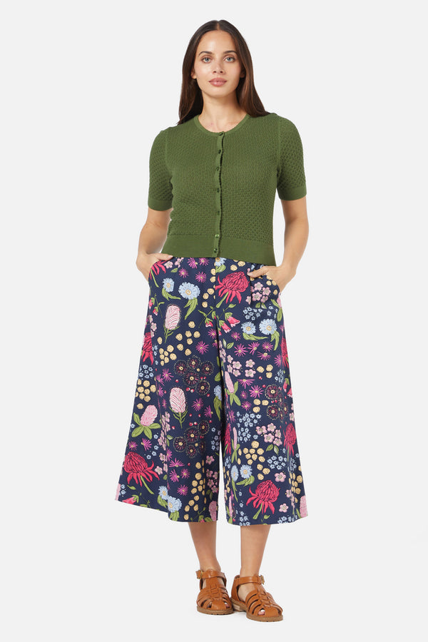 Princess Highway - Isla Cardi - olive