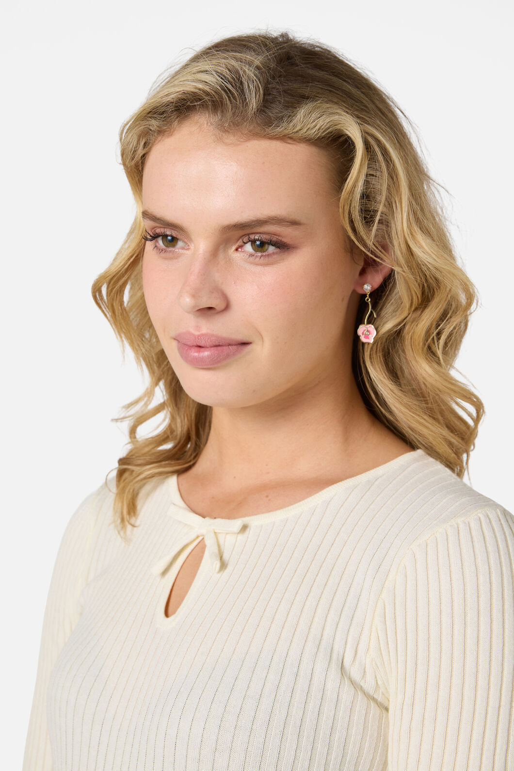 Princess Highway - Gentle Floral Earrings - pink