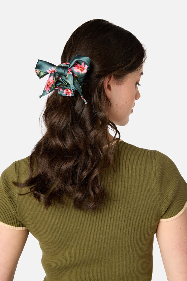 Princess Highway - Goldie Scarf Scrunchie - green
