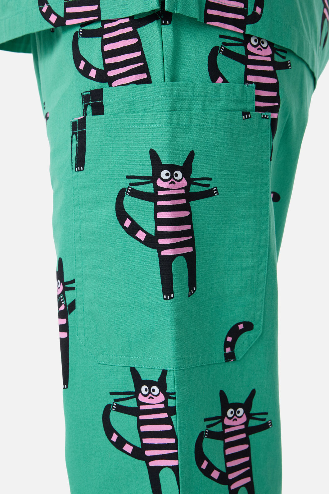 Scrubs With Love - Peculiar Puss Scrub Set - green