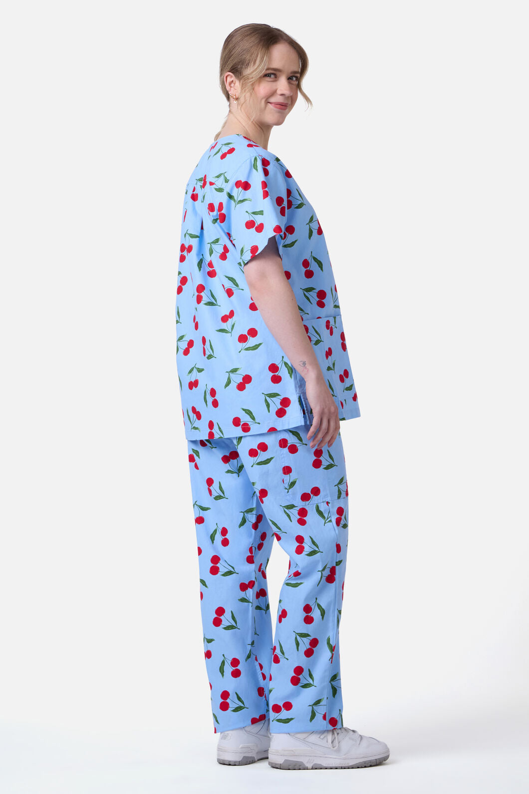 Scrubs With Love - CHERRY SCRUB SET - blue