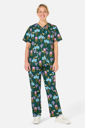 Scrubs With Love - Blue Banded Bee scrub set - green
