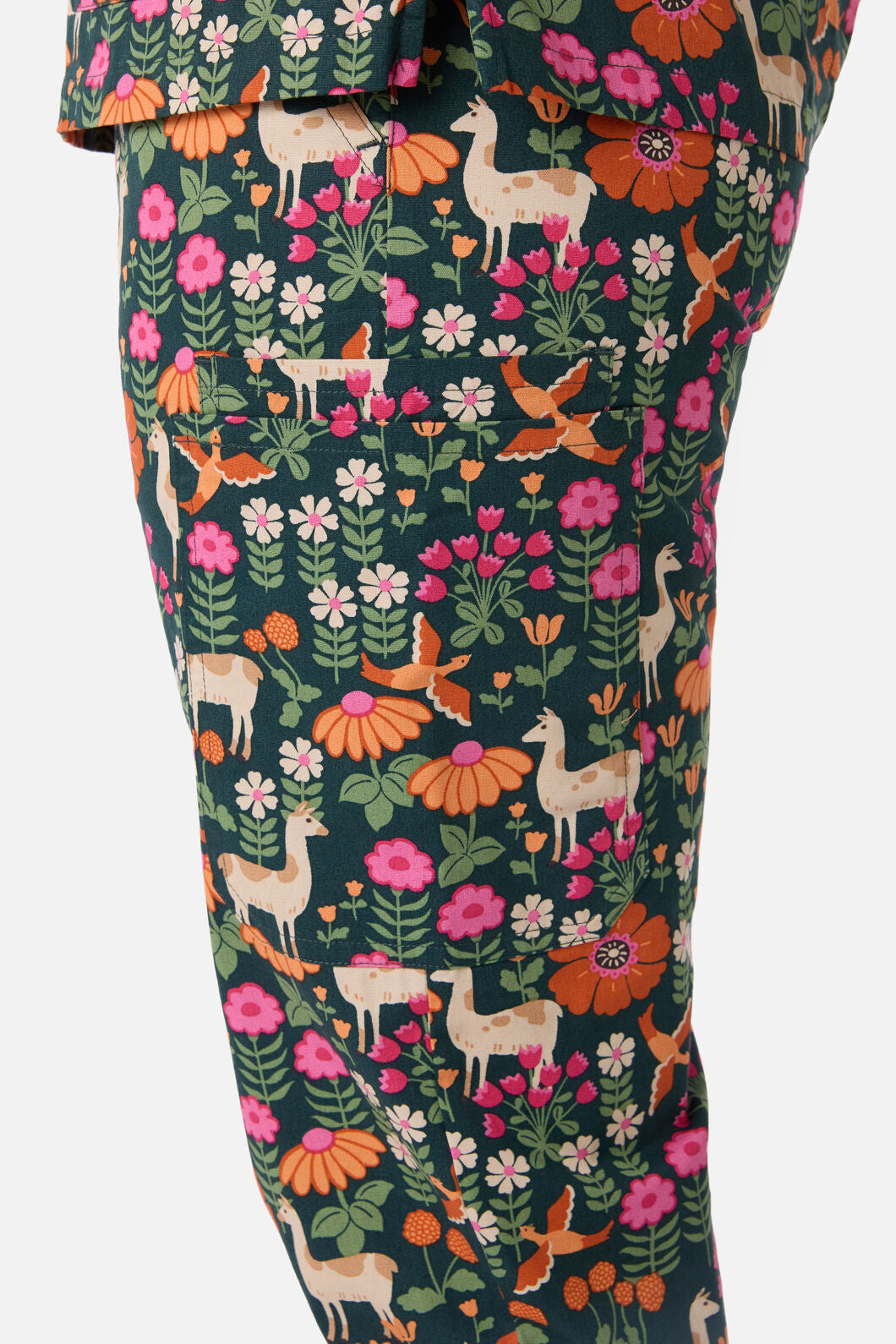 Scrubs With Love - Llama & Bird Scrub Set - green