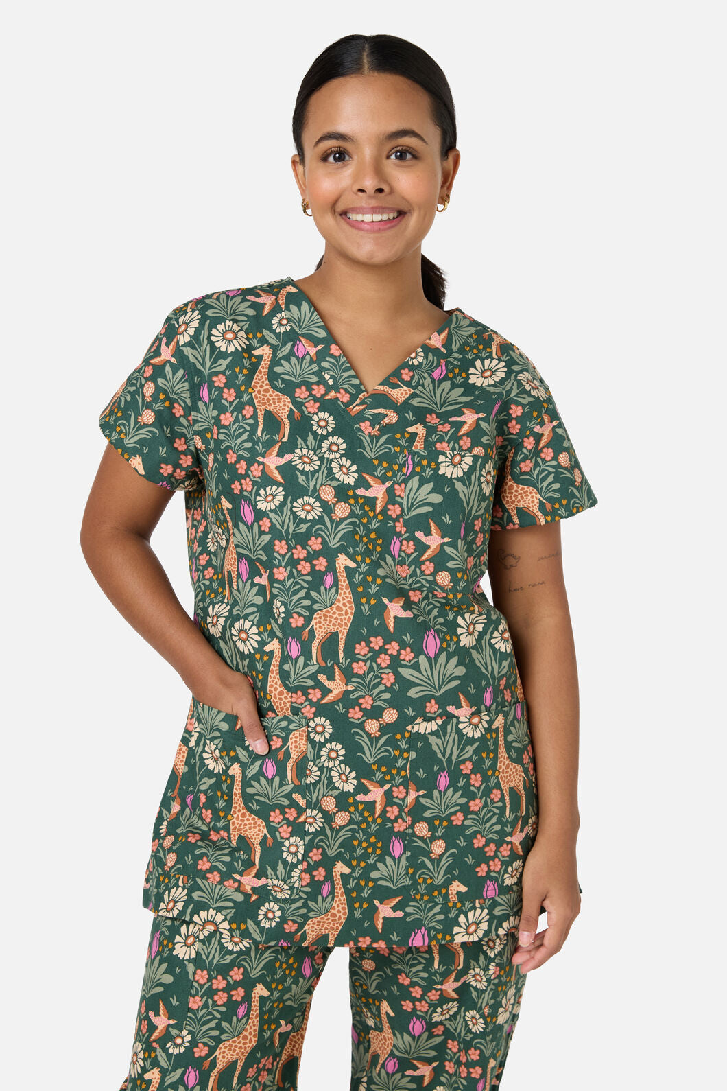 Scrubs With Love - Giraffe Scrub Set - green