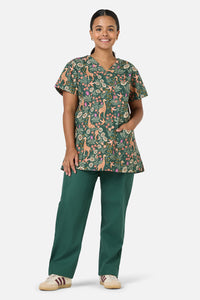 Scrubs With Love - Giraffe Top & Pant Scrub Set - green