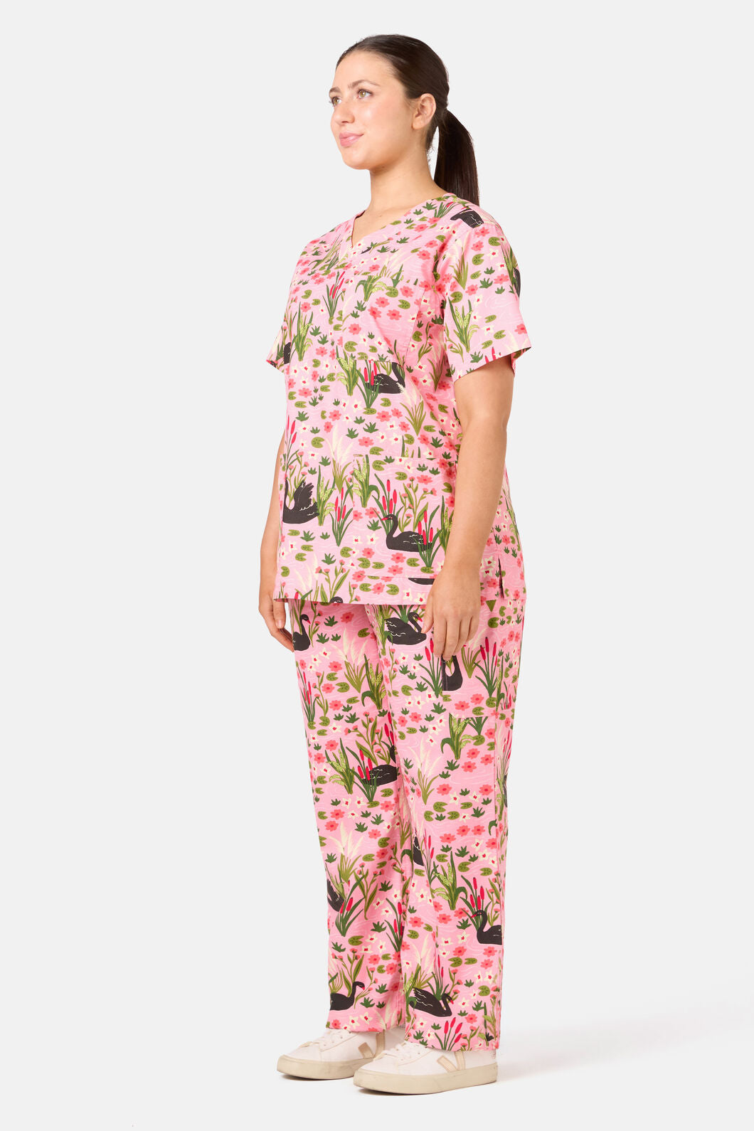 Scrubs With Love - Pretty Swans Scrub Set - pink