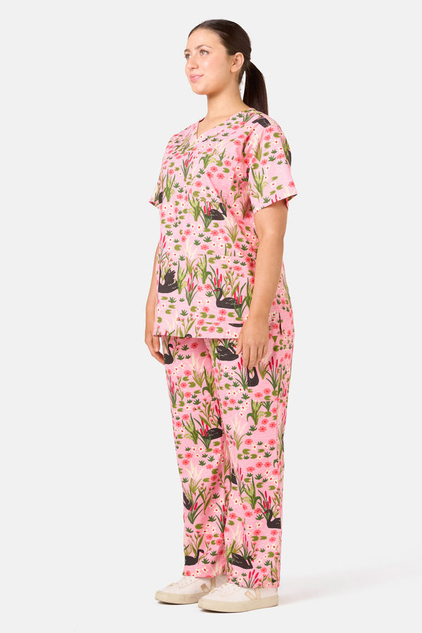 Scrubs With Love - Pretty Swans Scrub Set - pink