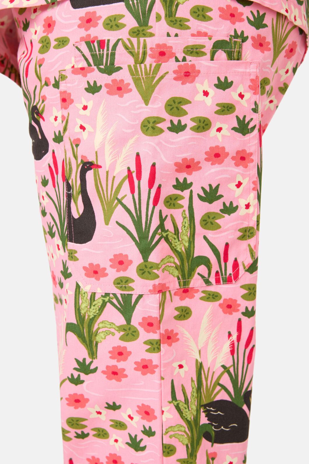 Scrubs With Love - Pretty Swans Scrub Set - pink